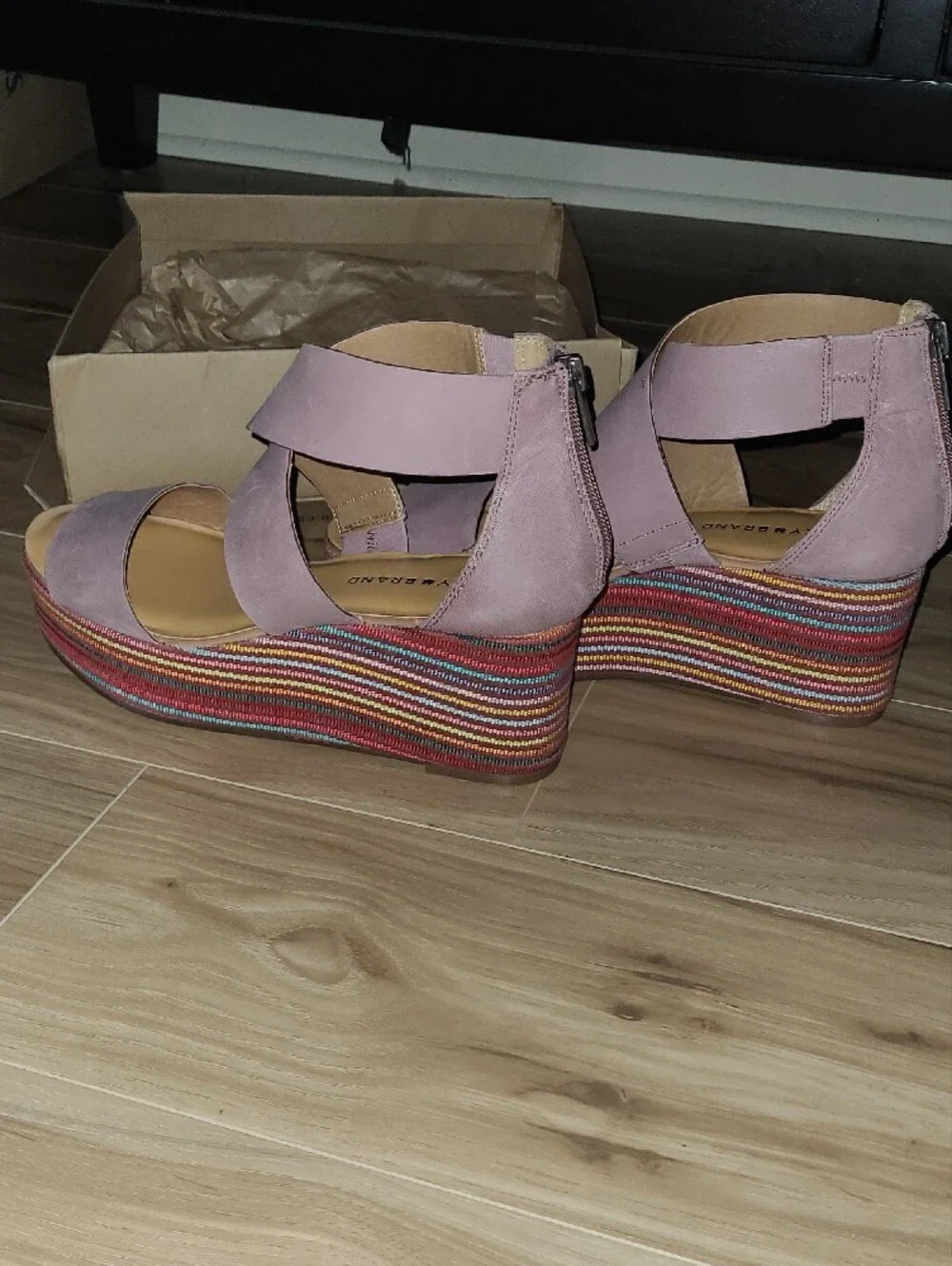 Lucky Brand footbed slip